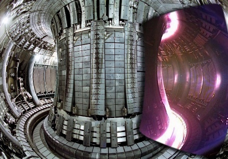 JET fusion reactor with plasma