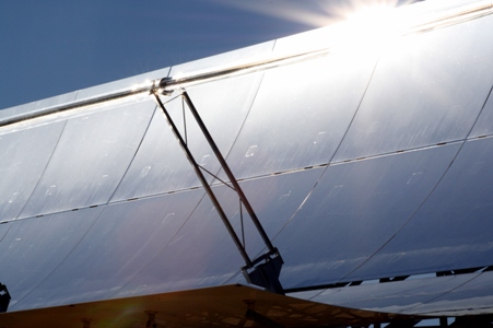 Parabolic_trough_collector