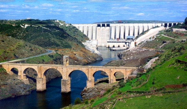 ge_hi_Alcantara1_300