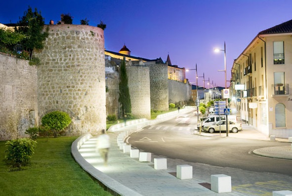 Plasencia de noche ©Ayuntamiento de Plasencia